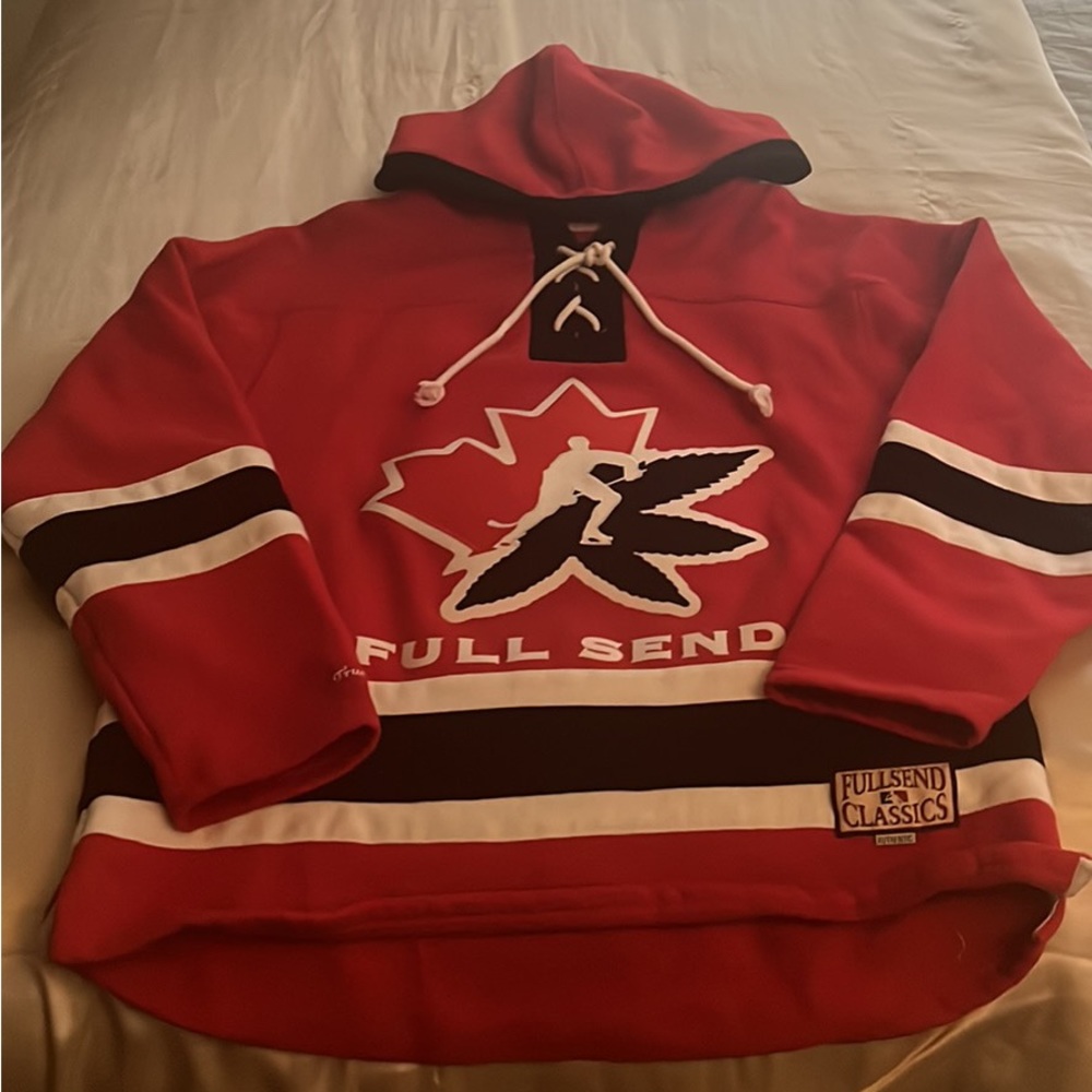 Full send hockey pull over